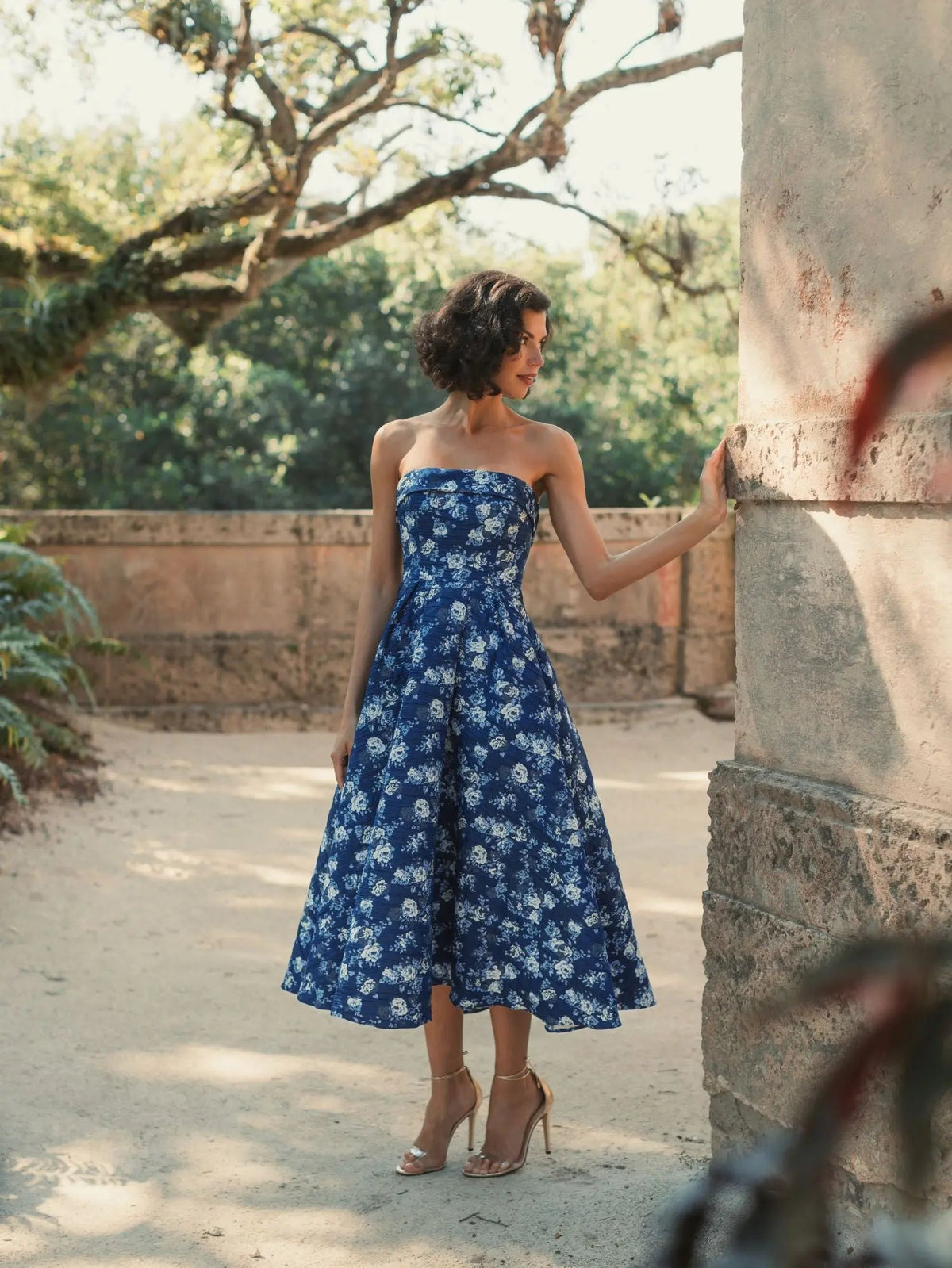 Women's Blue Midi Dress Strapless - Black Floral Pleated