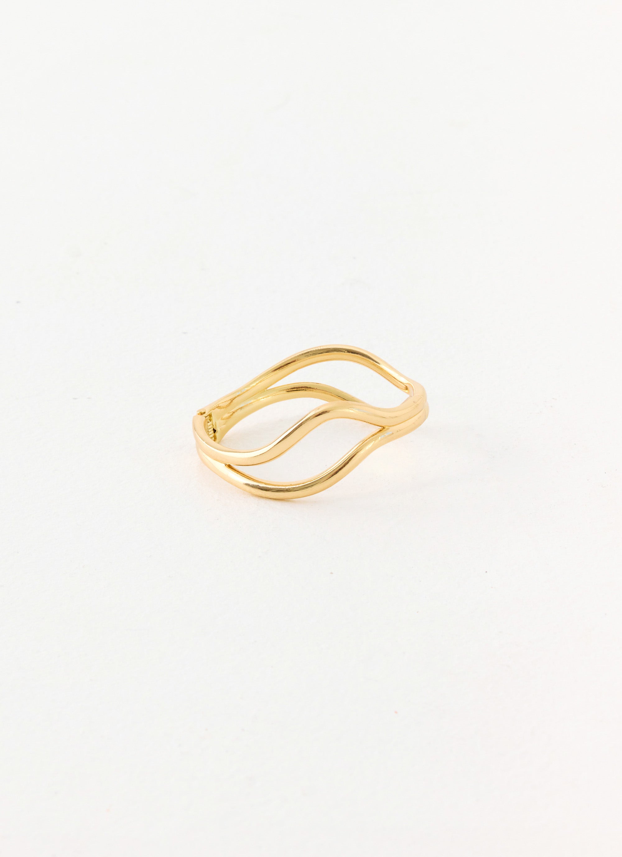 Moonwell Bangle - Gold