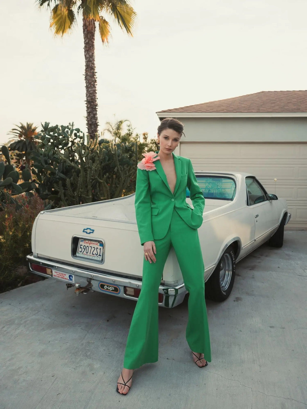Women's Green Classic Crepe Blazer Jacket With Flower